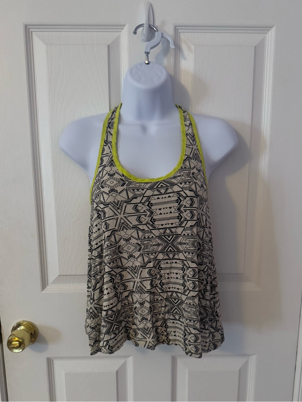 Kimchi Blue Black-and-Beige Printed Racerback Tank with Lime Trim
